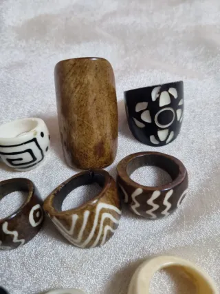 Lote de 14 anillos de diseño tribal