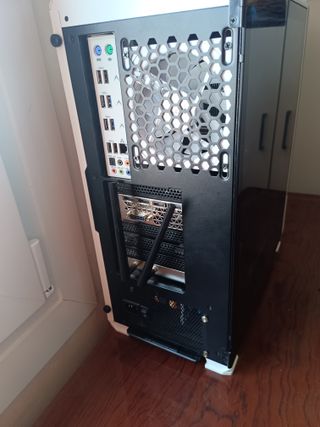 PC Gaming Blanco y Negro