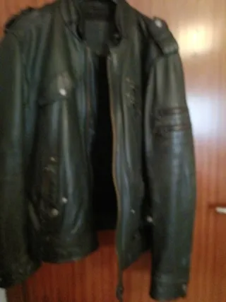 Casaco de Couro Preto/Verde Oliva