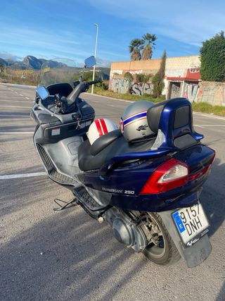 Suzuki Burgman 250cc Azul