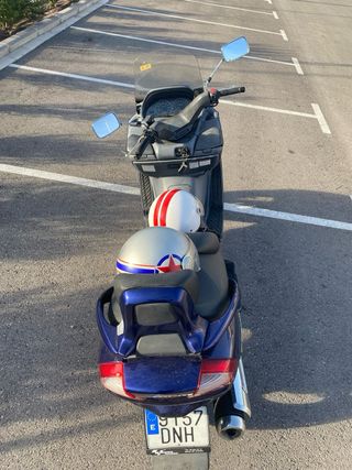 Suzuki Burgman 250cc Azul