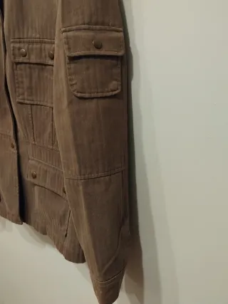 Chaqueta estilo militar