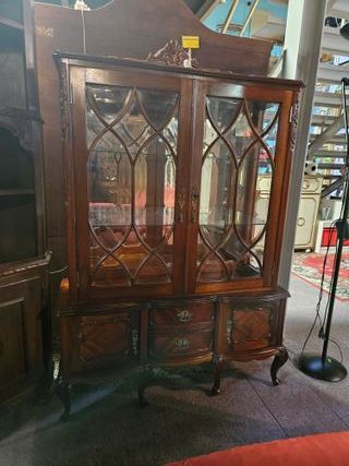 Cristaleira Antiga Estilo Queen Anne