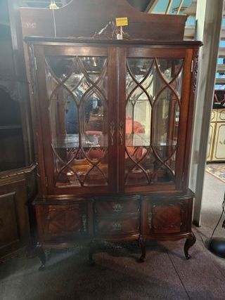 Cristaleira Antiga Estilo Queen Anne