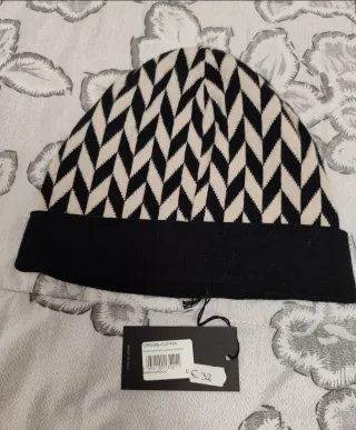 Cappello Crisso Beige e Nero