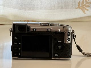 Cámara Fujifilm X-E1 + Objetivo Fujinon 35mm f2