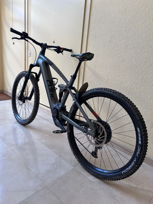 Cube Stereo Hybrid Pro 2023