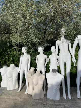 Lote maniquíes escaparate ,se desmontan piernas y