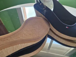 Sandalias cuña Tommy Hilfiger Nueva