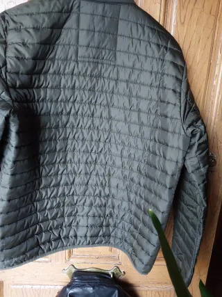 Chaqueta acolchada hombre verde oliva