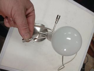 Base para lámpara con portalámparas E14