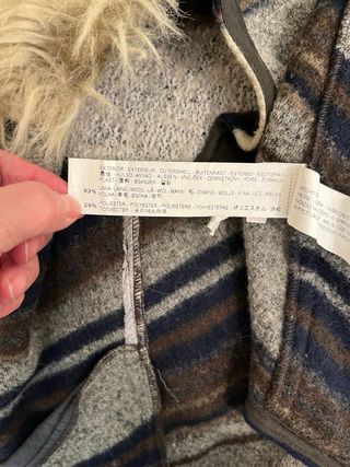 Chaleco invierno con capucha y pelo