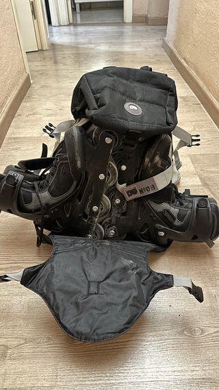 Patines en línea Oxelo, protecciones y mochila