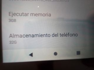 Pequeño móvil 4" Cubot J20 Negro. Nuevo.