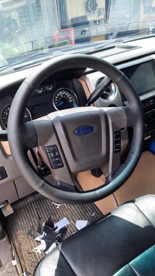 Tapizado de volantes de coche en Malaga