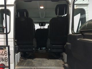 Land-Rover Defender SE Station Wagon