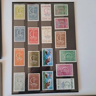 Sellos Europa 1971 y 1966 - Nuevos