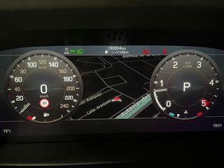 LAND-ROVER Defender 2.0 D240 SD4 110 Auto 4WD