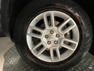 LAND-ROVER Defender 2.0 D240 SD4 110 Auto 4WD