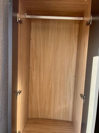 Armario de madera oscuro NUEVO