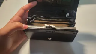 Cartera Verus Cuero Negro