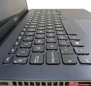 Portátil Asus ExpertBook