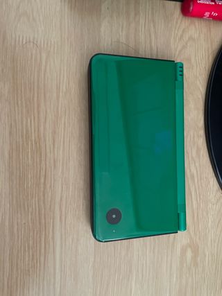 Nintendo DSI XL Verde