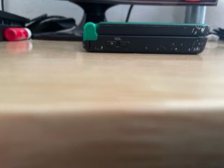 Nintendo DSI XL Verde