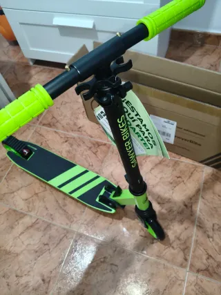 Patinete infantil Sawyer verde