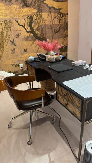 Scrivania Maison du Monde Nero/Oro Prezzo 850€