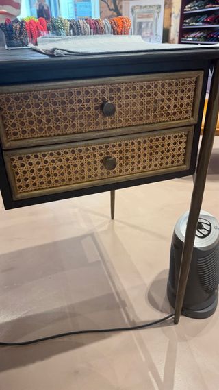 Scrivania Maison du Monde Nero/Oro Prezzo 850€