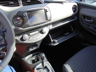 Toyota Yaris 2019 OFERTA HIBRIDO