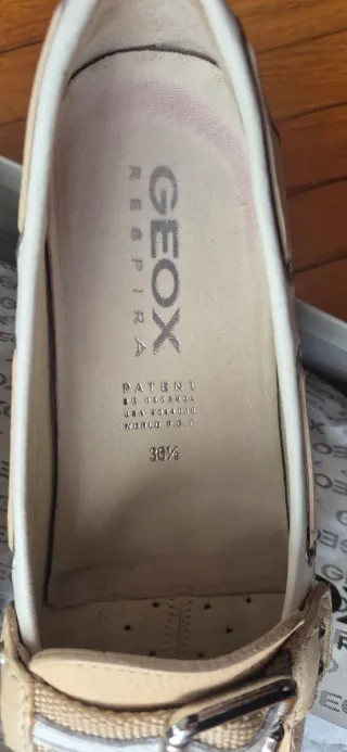 Mocassini Geox beige/bianco Tg. 36,5
