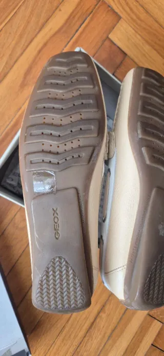 Mocassini Geox beige/bianco Tg. 36,5