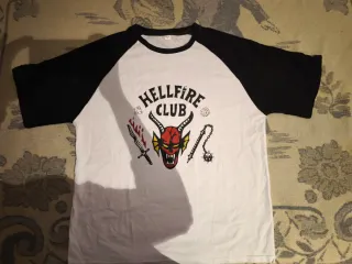Camiseta Hellfire Club Stranger Things