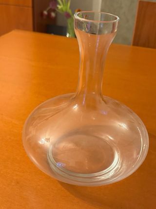 Caraffa vino in vetro trasparente