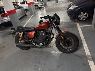 Guzzi V9 Bobber Sport color cobre