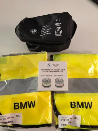 Baliza Conectada DGT BMW v16 + chalecos y estuche