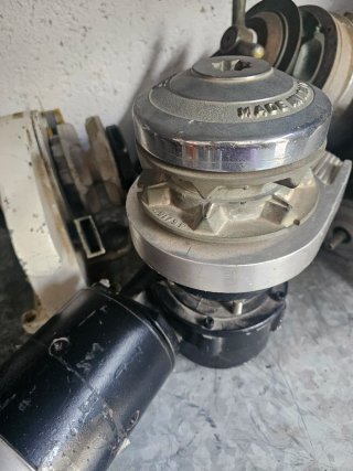 Molinete de ancla eléctrico