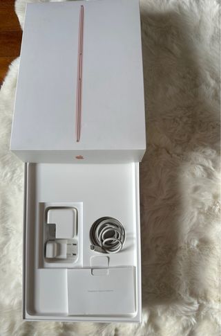 Apple MacBook 12” Rose Gold