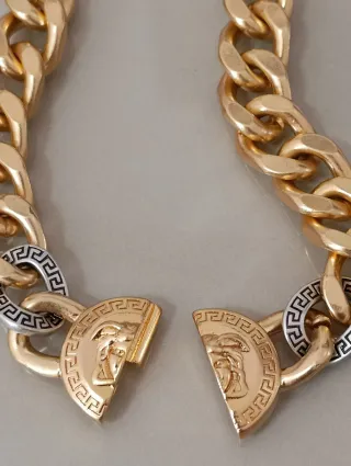 Collar Versace Dorado