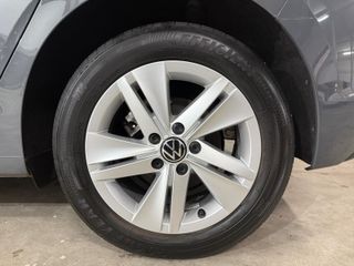 Volkswagen Golf 2.0TDI Life DSG 85kW