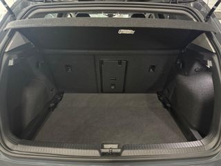 Volkswagen Golf 2.0TDI Life DSG 85kW