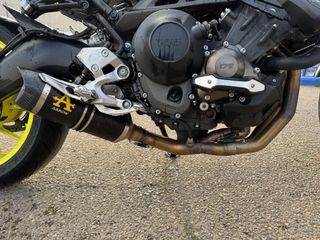 Yamaha MT-09 2017 Gris/Amarillo