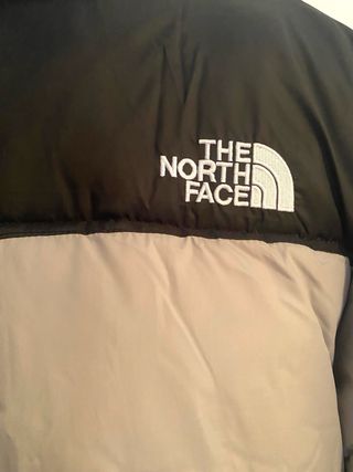 Chaqueta The North Face Beige y Negra