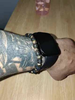 Pulsera de oro 18 k y neopreno balines número 7