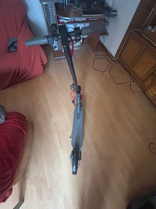 PATINETE NEGRO 105€ PATINETE BLANCO 105€