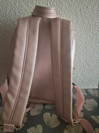 Mochila Infantil Unicornio Rosa No es escolar.