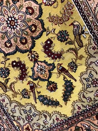 Tappeto Seta Indiano Rilievo Oro al centro !