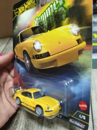 Hot Wheels Porsche 911 Carrera RS 2.7